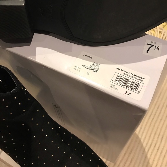 Guess Black Ankle Boots - Picture 4 of 4